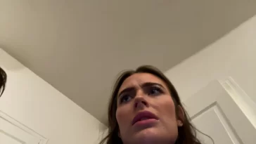 Idaasperud Tits Accidental Twitch Upblouse Video